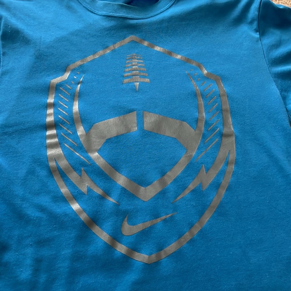 Nike Dri-Fit blue football t-shirt size smalll